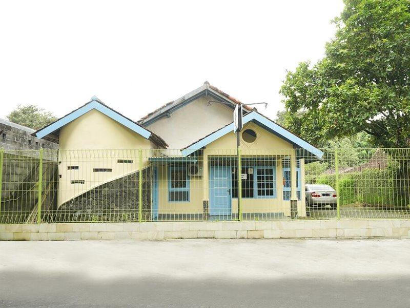 Hotel Spot On 2275 Omah Jm Beran Kidul Exteriér fotografie