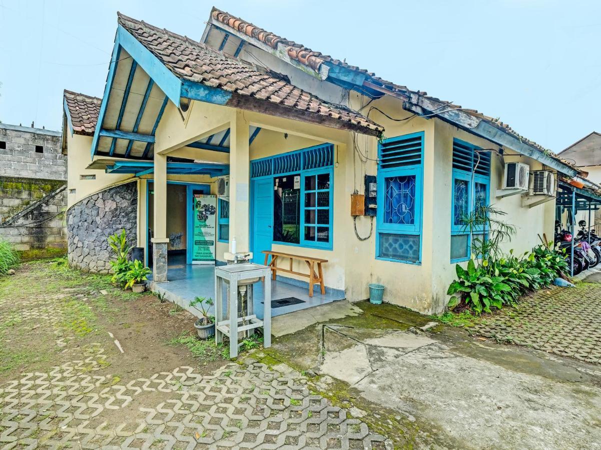 Hotel Spot On 2275 Omah Jm Beran Kidul Exteriér fotografie